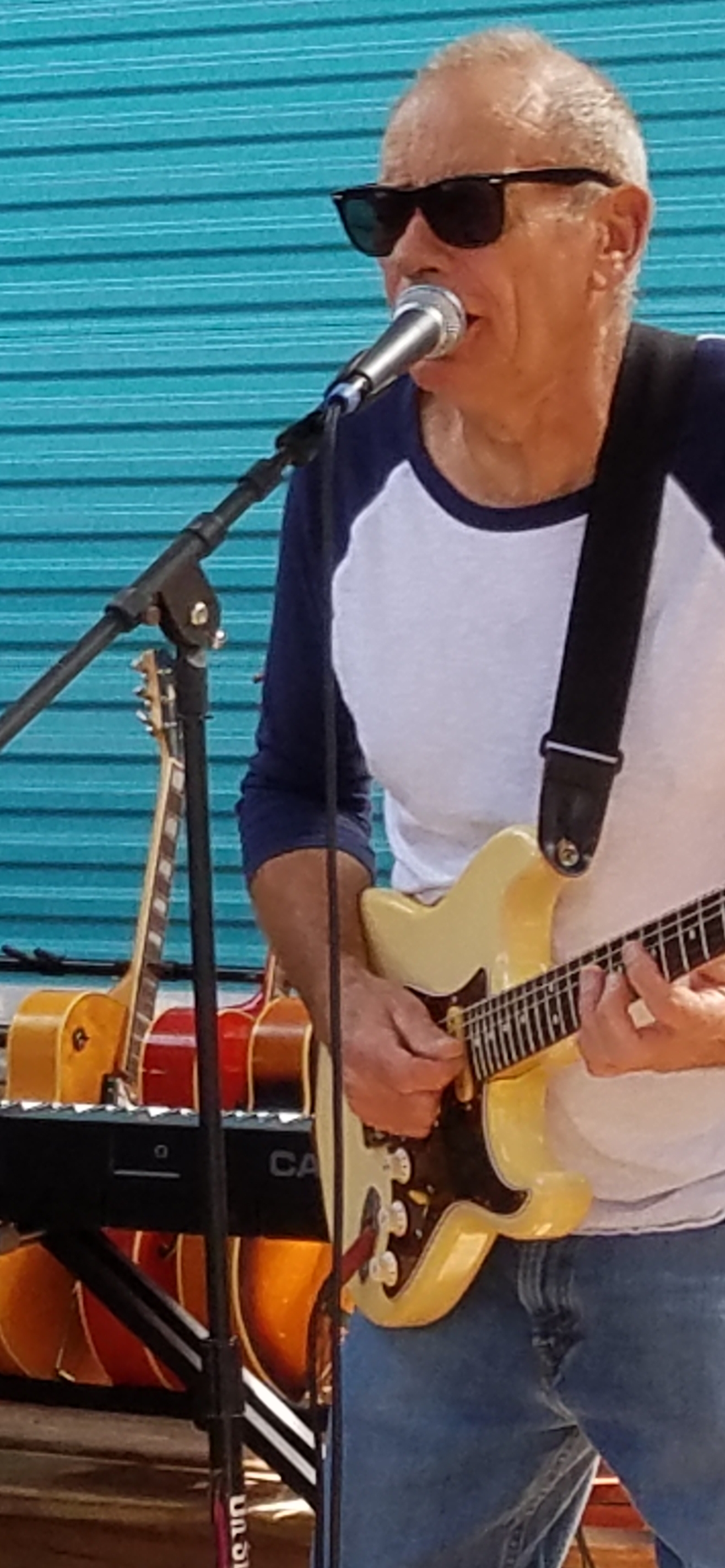 Buck Barefoot band photo